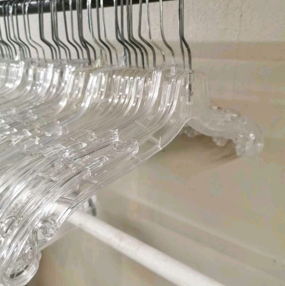 25 Adult Commercial  Grade Hangers